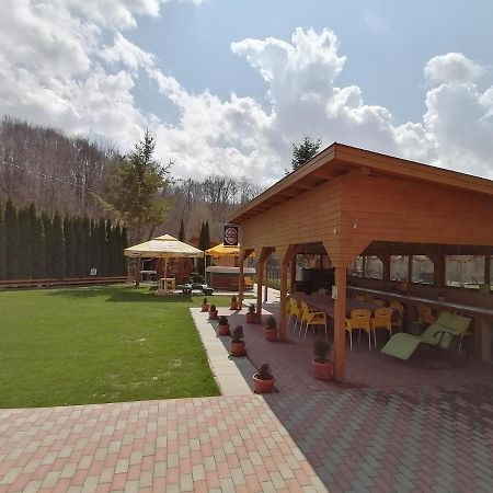 Pensiunea Colt Alb Băile Homorod Zewnętrze zdjęcie
