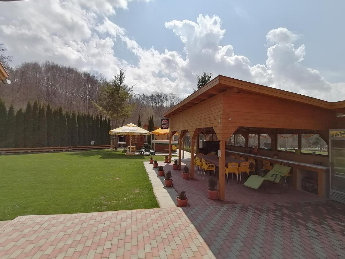 Pensiunea Colt Alb Băile Homorod Zewnętrze zdjęcie