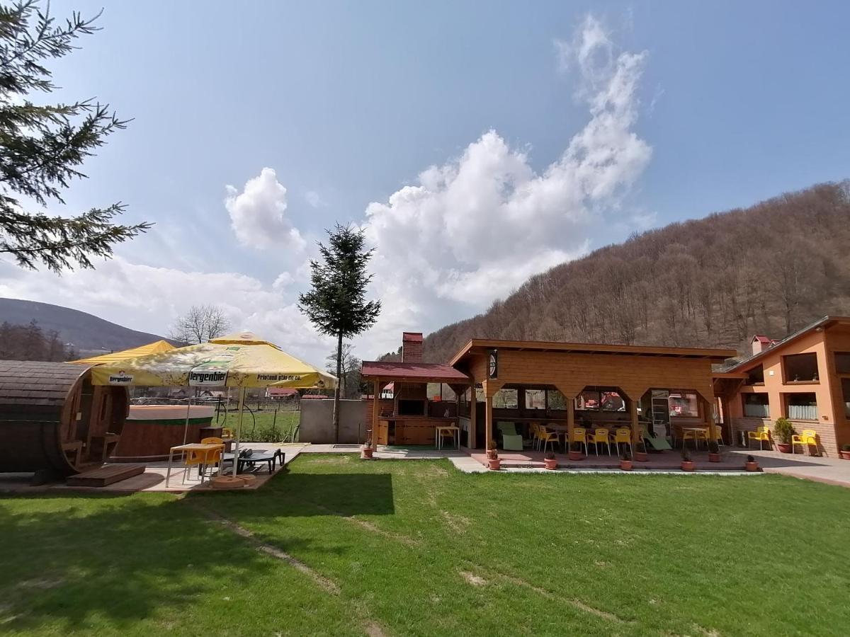 Pensiunea Colt Alb Băile Homorod Zewnętrze zdjęcie