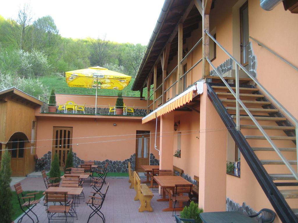 Pensiunea Colt Alb Băile Homorod Zewnętrze zdjęcie