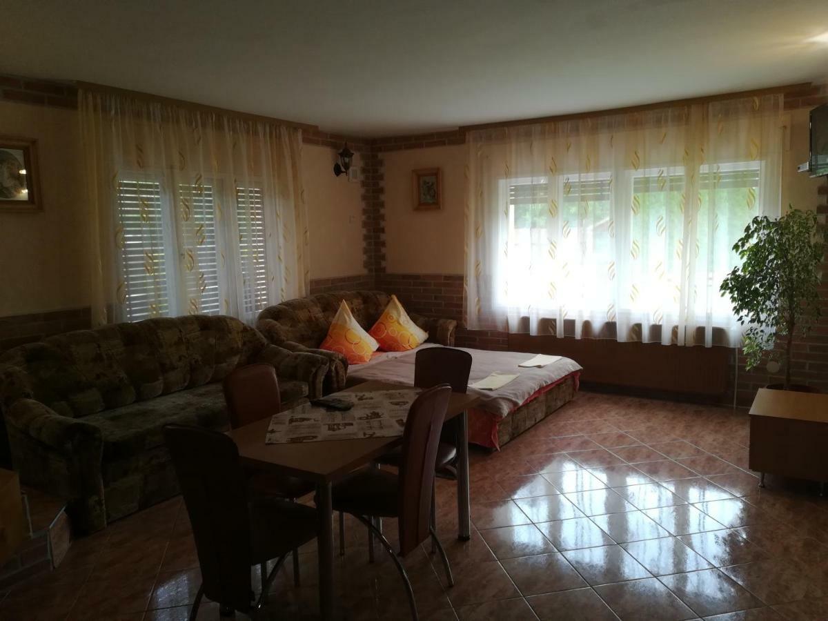 Pensiunea Colt Alb Băile Homorod Zewnętrze zdjęcie
