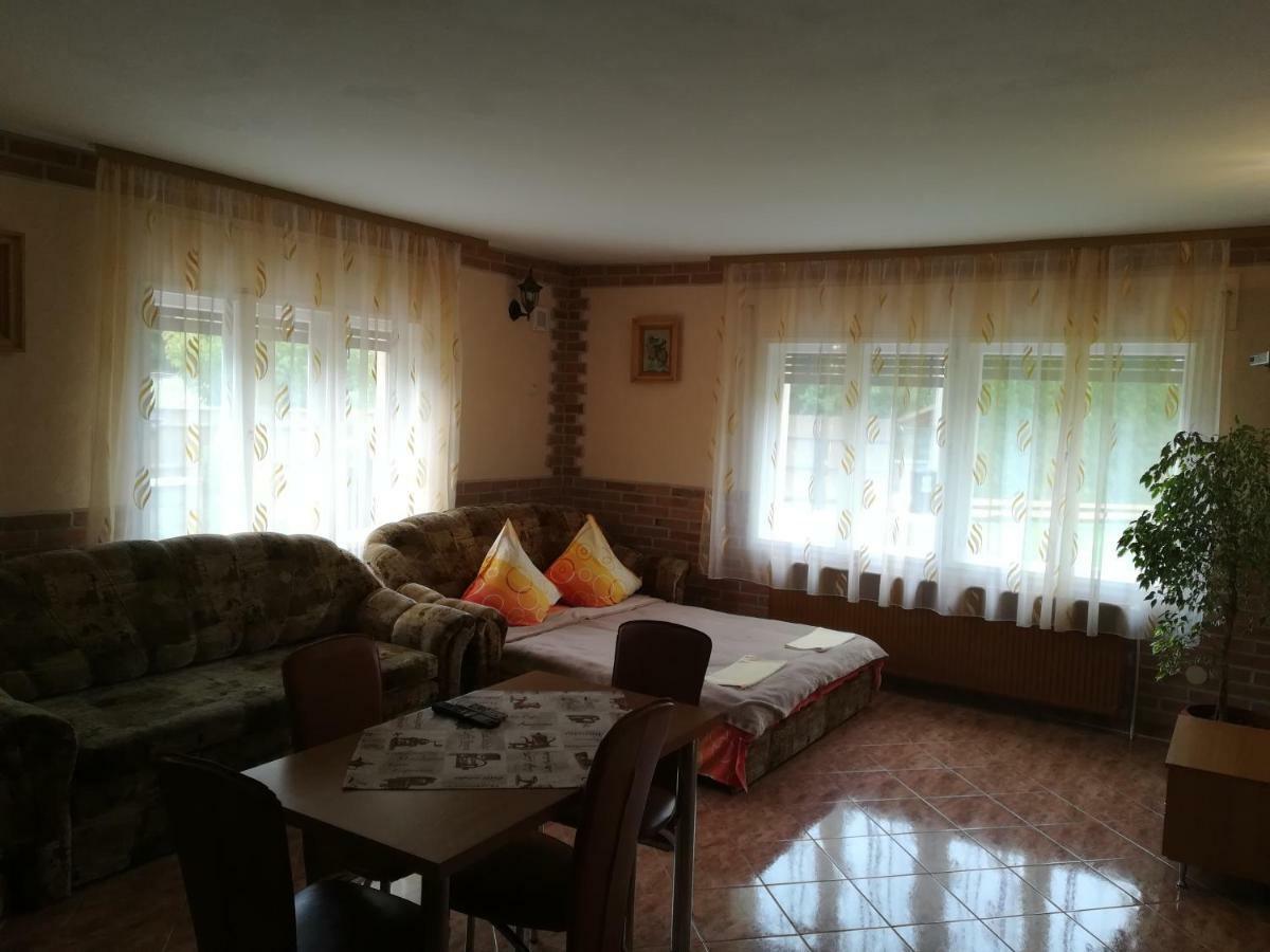 Pensiunea Colt Alb Băile Homorod Zewnętrze zdjęcie